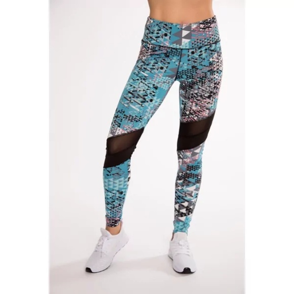 Hot Kiss Pants - NWT HOT KISS Active Gym Legging with Mesh Insert L